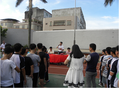 活動在陸豐市東海鎮六驛學校舉辦,展出作品均是近年來榮獲省,汕尾市和