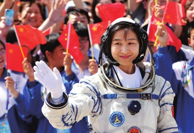中国首位女航天员刘洋